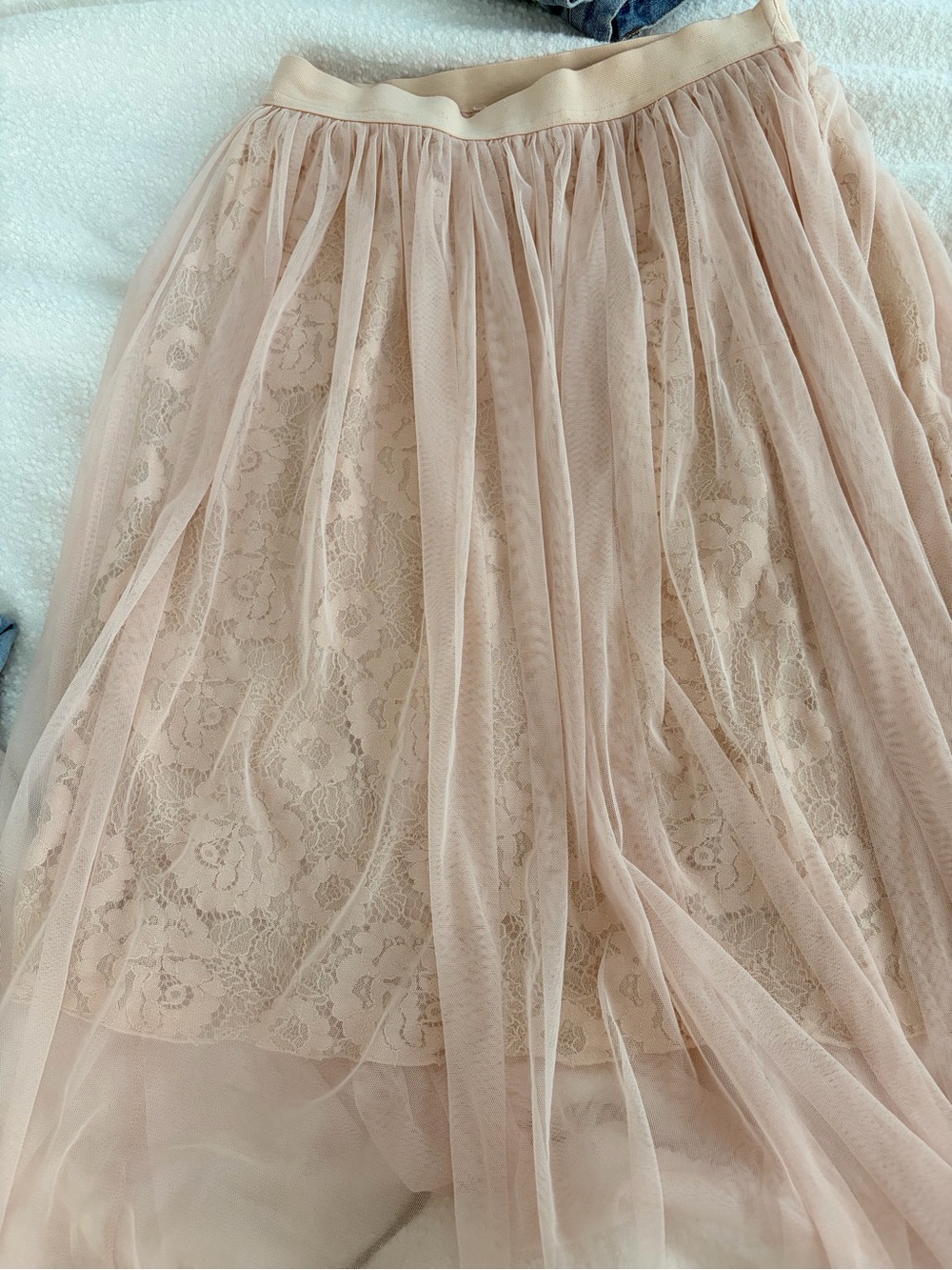 Forever21 Lace & Tulle Midi Skirt in Blush